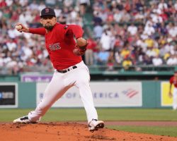 ¡Los Rangers están en rotación para dar la bienvenida al fuerte voto estelar nuevamente! Aiwaoudi se une con un contrato de 1.050 millones a 2 años